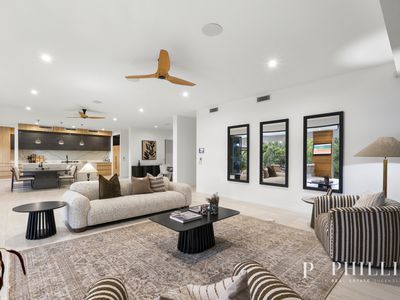 2515 Cressbrook Drive , Hope Island