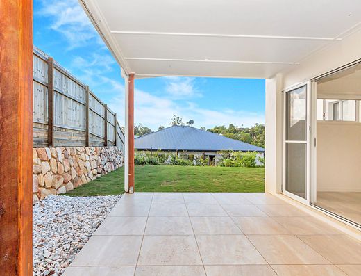 Stylish Home in Woombye image 8