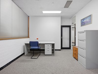 B3 / 75 Newnham Drive, Newnham