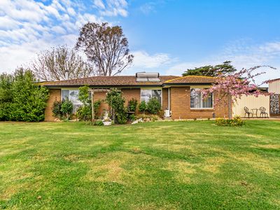 1109  Sale Cowwarr Road, Nambrok