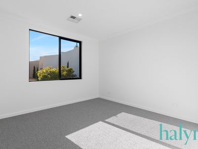 19 Penzance Circuit, Glendalough
