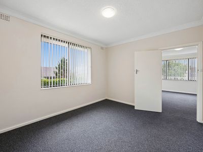 1 / 18 Southbar Road, Karabar