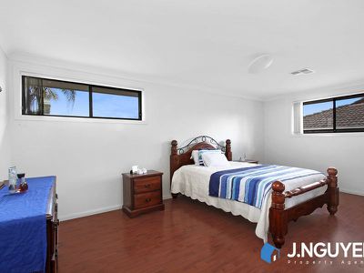 31 Buranda Crescent, St Johns Park