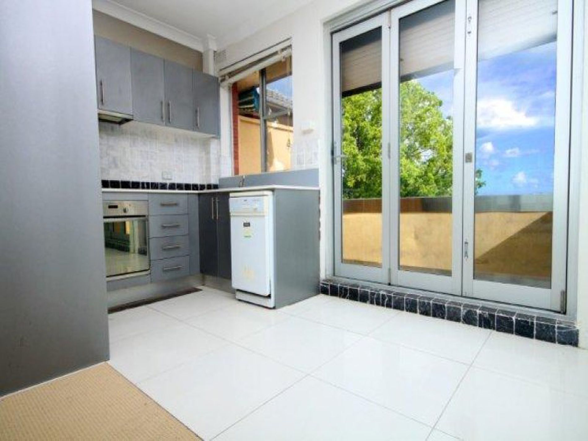 8 / 49 Dennis Street, Lakemba