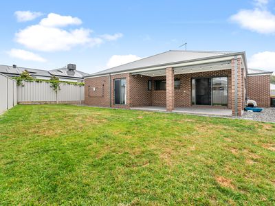 11 BEADSWORTH STREET, Baranduda