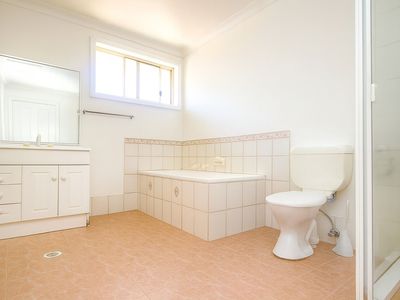 1 / 70 Quigg Street, Lakemba