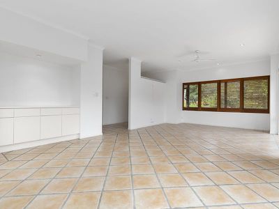 2 / 15 Doonella Street, Tewantin