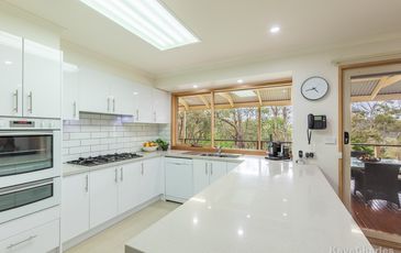 2 Knapton Avenue, Beaconsfield Upper