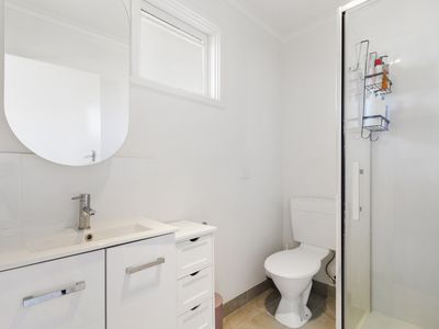 22 Sandra Court, Sale