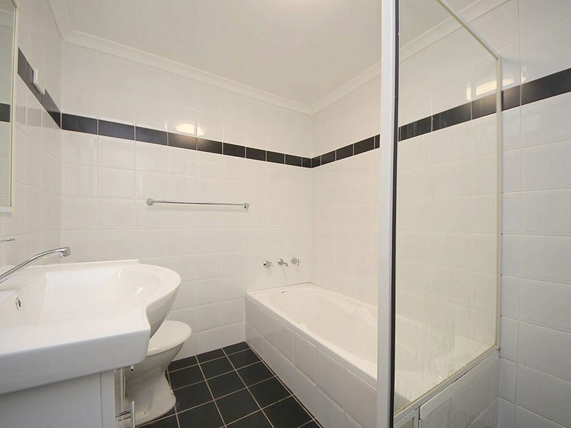 11 / 13 Gordon Street, Bankstown