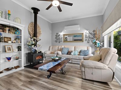 37 Fifth Street, Weston
