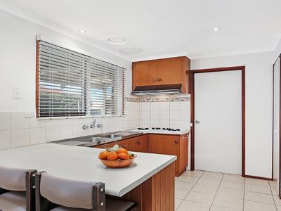7 Illawarra Crescent, Dandenong North