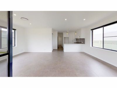 14 Pelagic Court, Dubbo