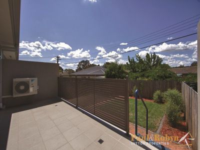 8 / 9 Bisdee Street, Hughes