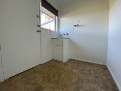 15 Kiama Road, Werribee