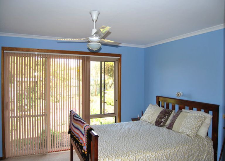 9-11 Nolan Street, Narrawong