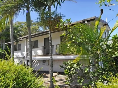 1 Emerson Ct, South Gladstone