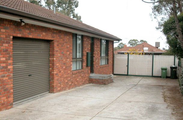 2 / 3 Field Street, Craigieburn
