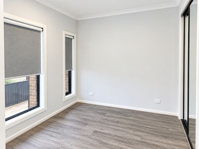 42 Orientation Avenue, Tarneit