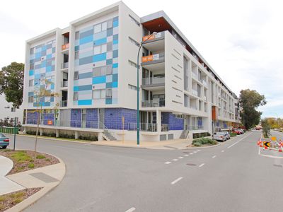 60 / 20  ROWE AVENUE, Rivervale