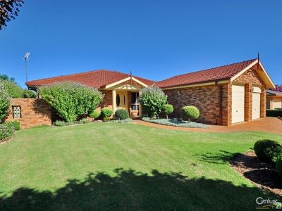 15 Hillcrest Place, Dubbo