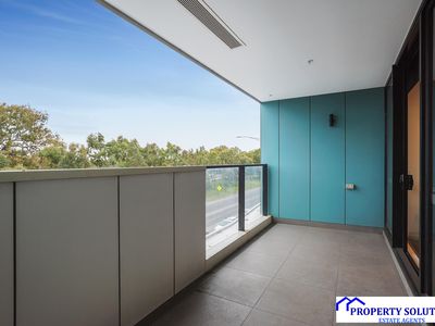 207 / 30 Bush Boulevard, Mill Park