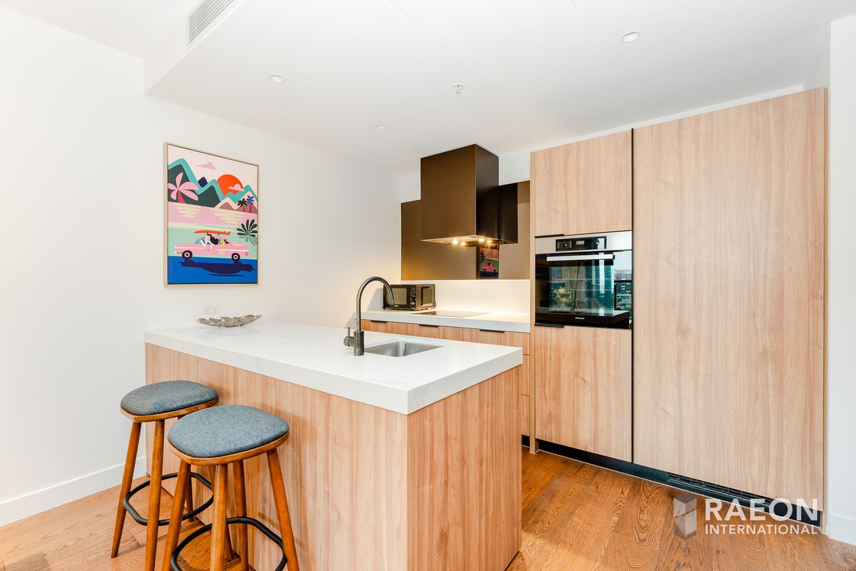 1613 / 18 Claremont St, South Yarra