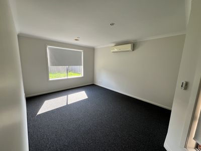 19 Canopus Crescent, Lara