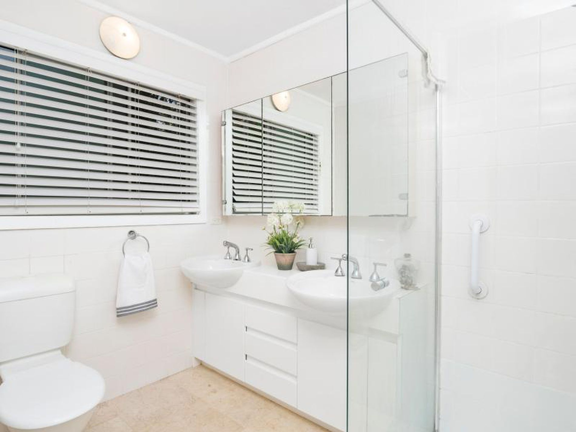 126 Broadwater Esplanade, Bilambil Heights