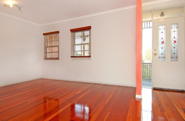 11 Meadowbank Lane, Craigieburn