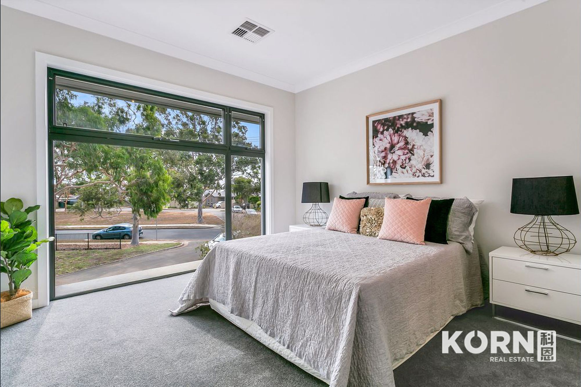 9 Cowra Crescent, Park Holme