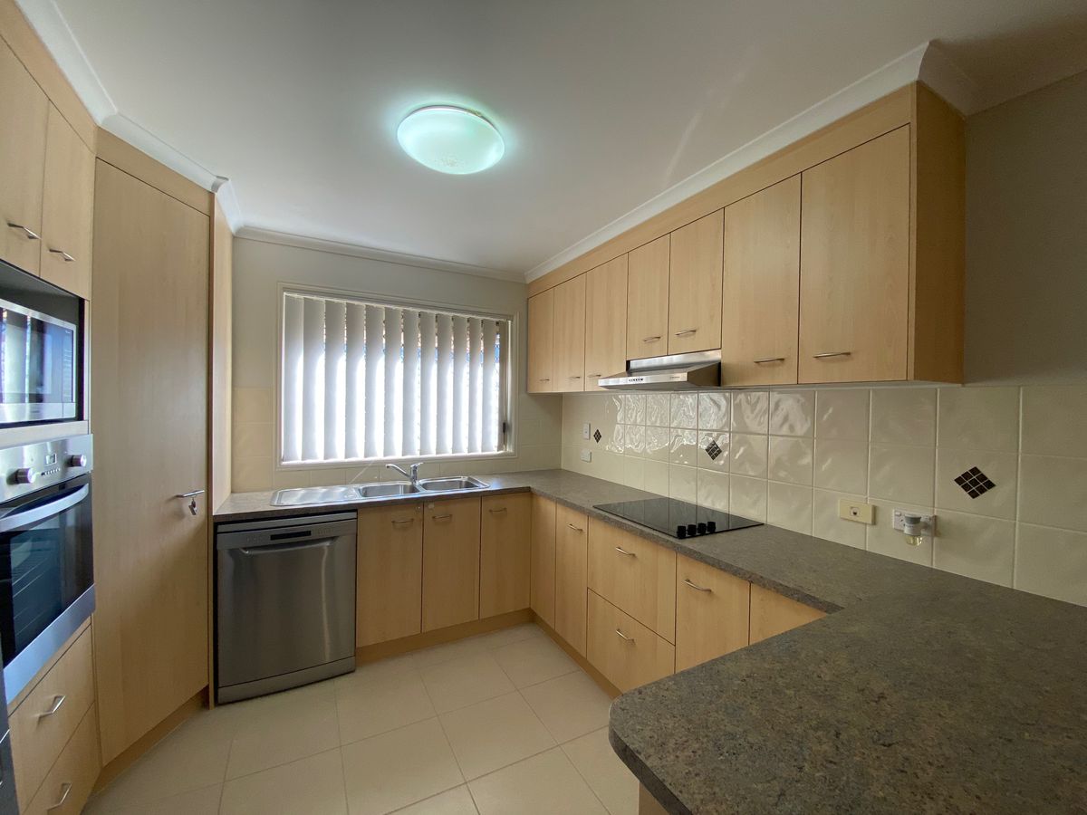 68 Moonstone Drive, Urangan