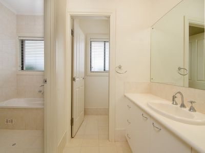 12 Longmire Terrace, Mount Gambier