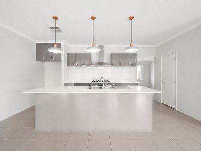 15 Medinah Street, Meadow Springs