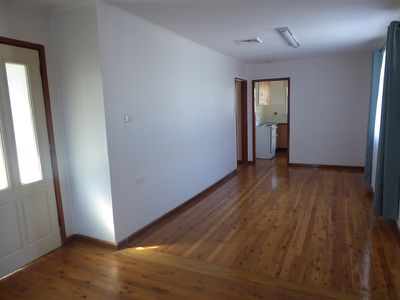 14 Busby Road, Busby