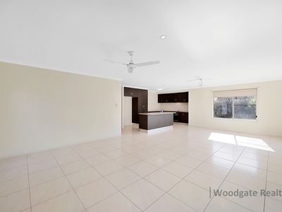 8 ORIOLE COURT, Woodgate