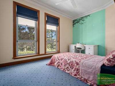 1249 Ganbenang Road, Lowther