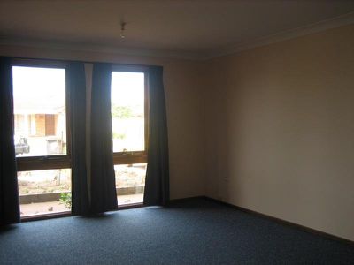 27 Kruger Ave, Windang