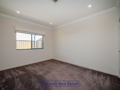 8 Newgain Cres, Carramar