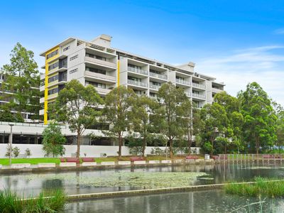 6 / 97 Caddies Boulevard, Rouse Hill