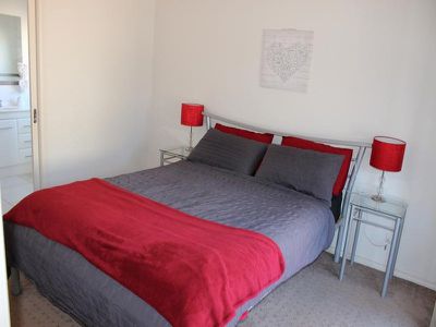 2 / 8B Elwood Street, Golden Square
