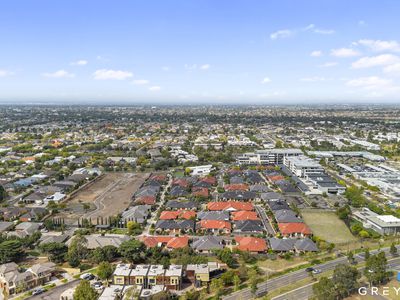 5 / 5-6 Chelsworth Place, Caroline Springs