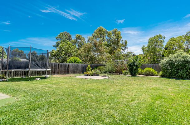 32 Axminster Drive, Craigieburn