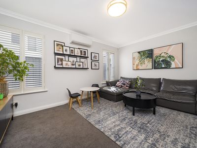 38B Ullapool Road, Mount Pleasant
