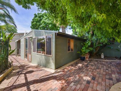 11 Bourke Street, Piccadilly