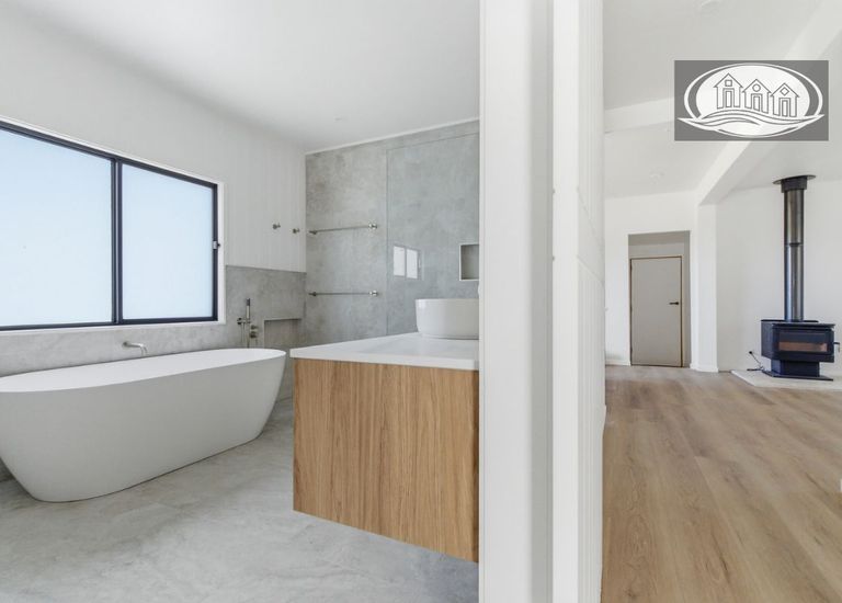 138 Oakleys Road, Portland