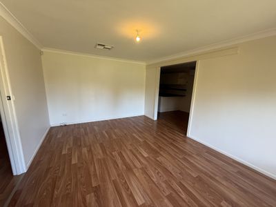 22 Weston Street, Parkes