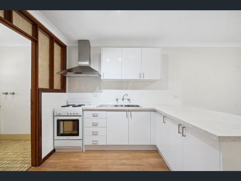 4 / 3 Netley Place, Armadale