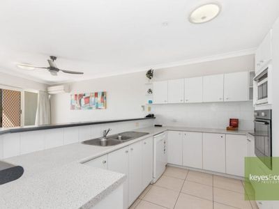 16 / 7 Mariners Drive, Townsville City