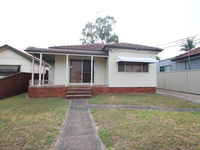 211 Henry Lawson Drive, Georges Hall